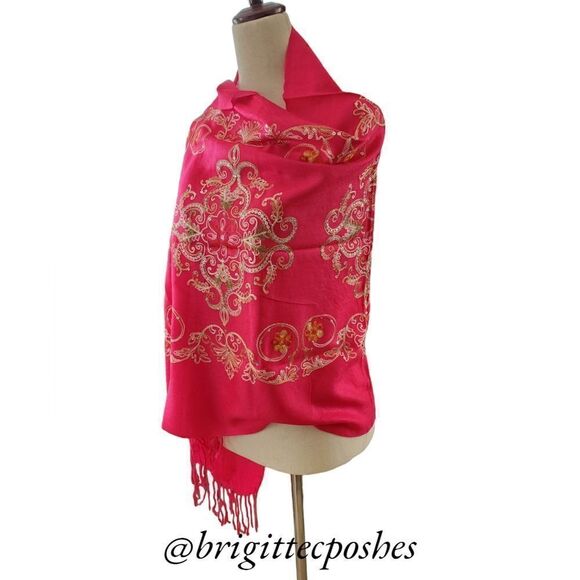 HANDMADE Embroidered Sequined Designed Pink Shawl - Picture 2 of 13